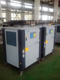 工業(yè)冷水機組廠家