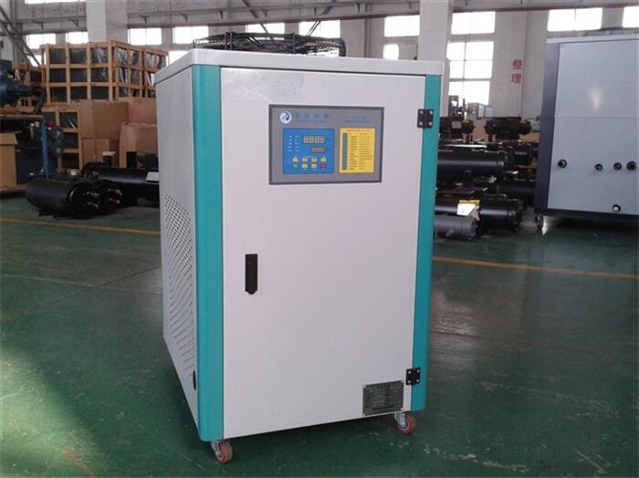 橡塑擠出專用冷水機，擠出行業(yè)配套用冷卻機組