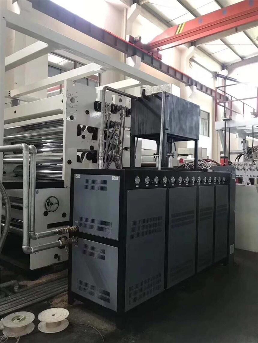 福建高溫油溫機(jī)/高溫模溫機(jī)